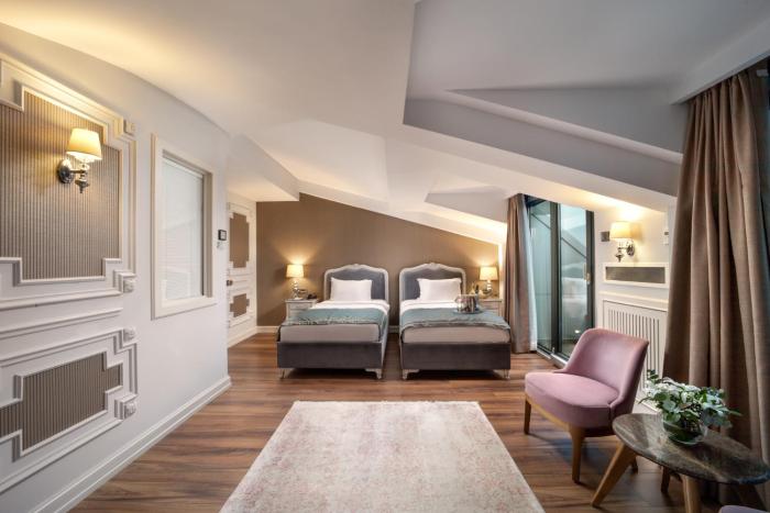 the time hotel marina