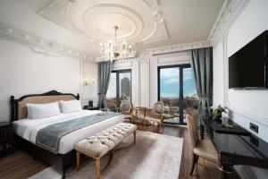 the time hotel marina