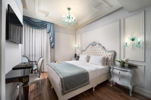 the time hotel marina