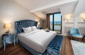 the time hotel marina