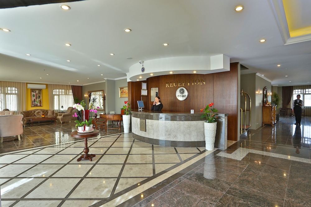 bon hotel city and resort