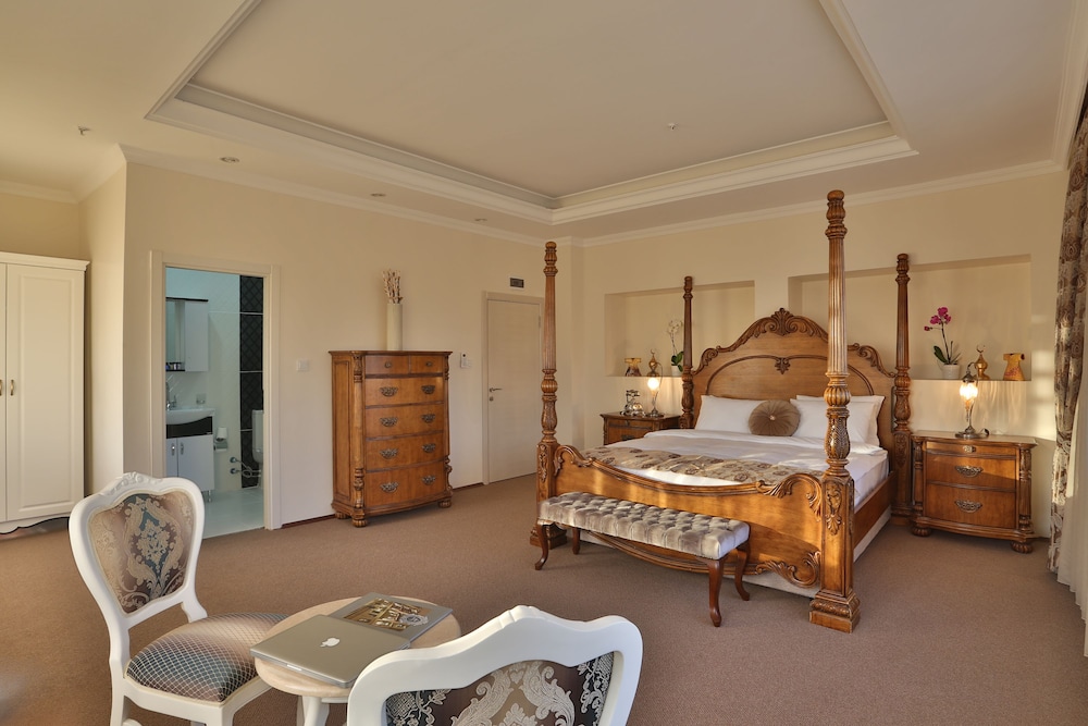 bon hotel city and resort
