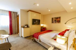 kuhla boutique suite