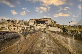 demisos caves the hotel