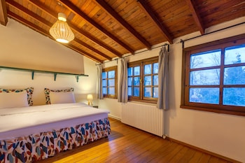 beta home lake house