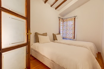 beta home lake house