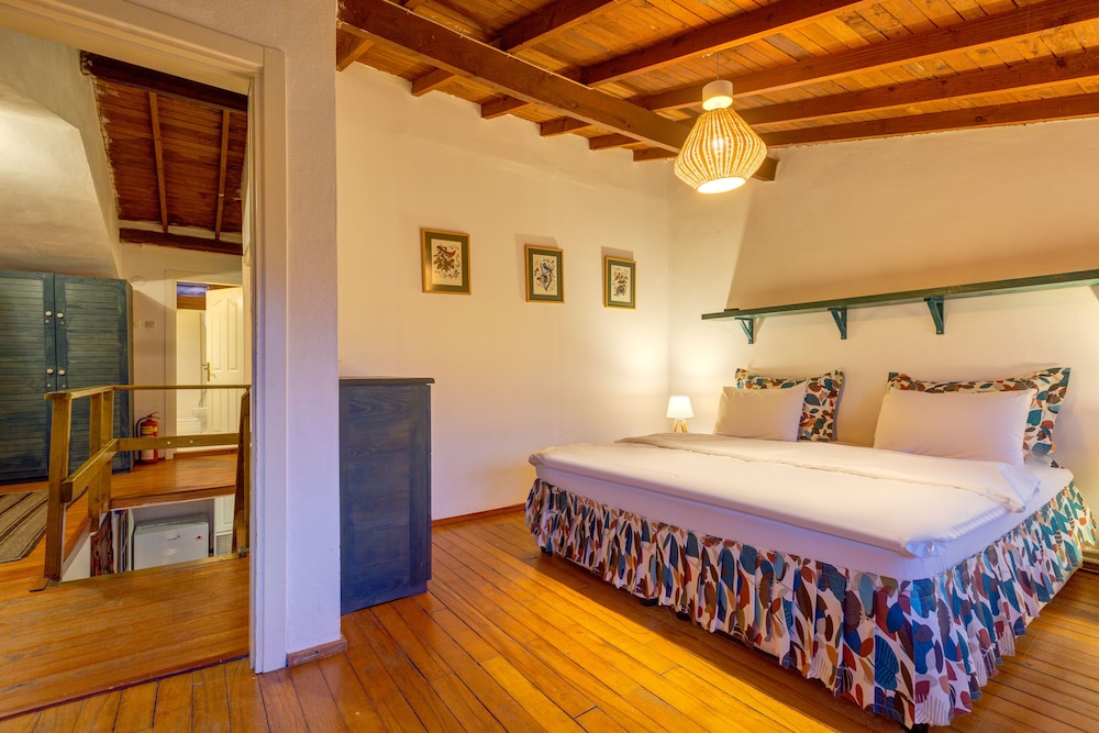 beta home lake house