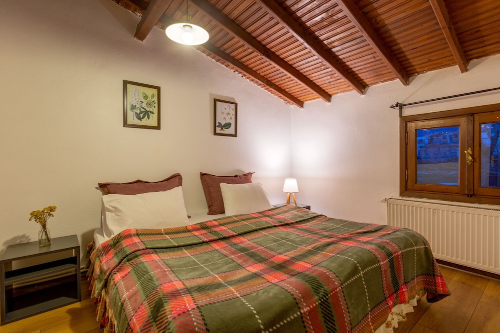 beta home lake house