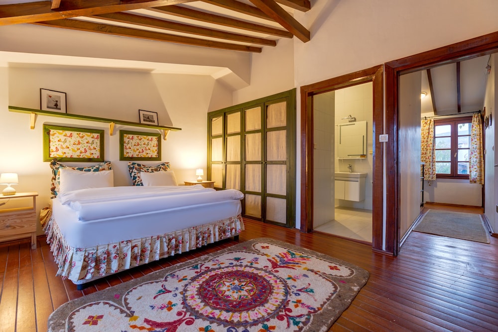 beta home lake house