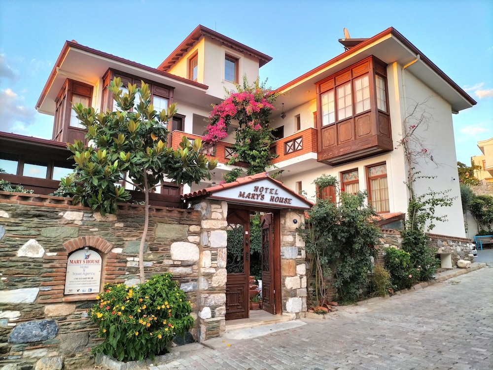 hotel marys house