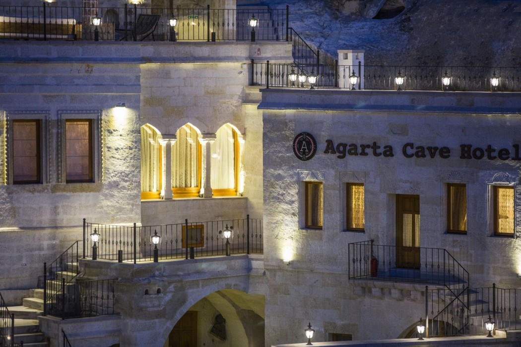 agarta cave hotel