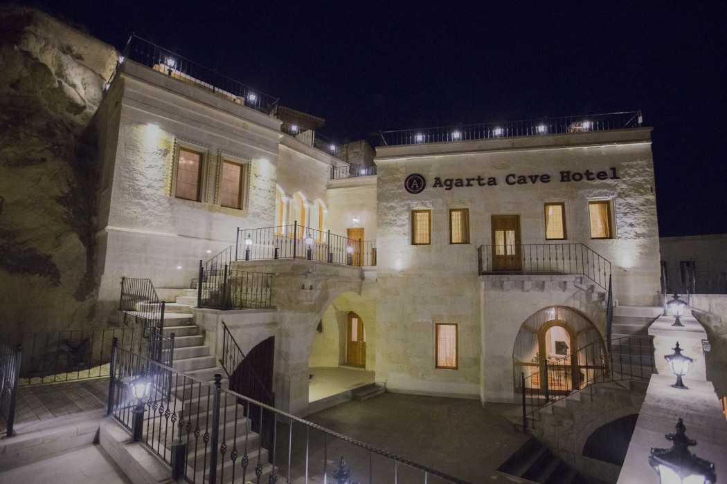agarta cave hotel