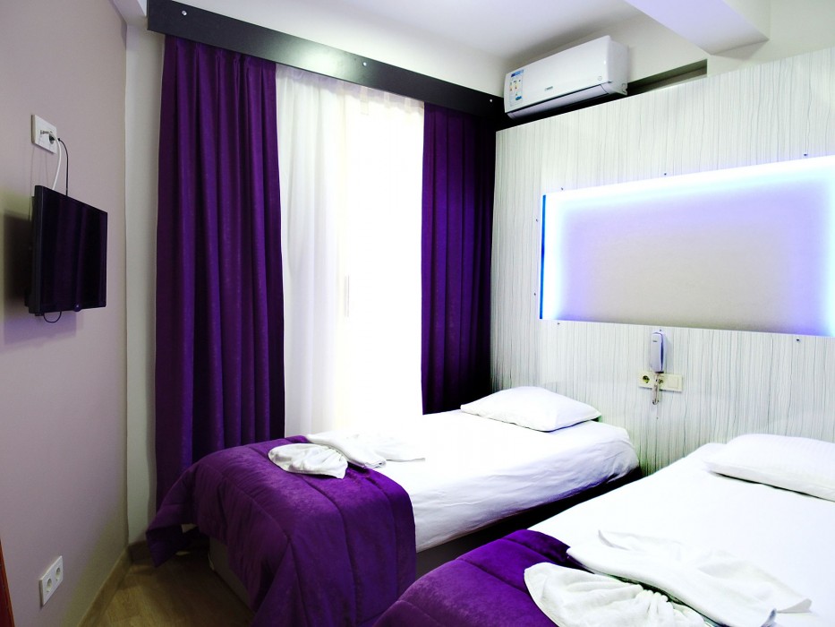 kadikoy arya hotel