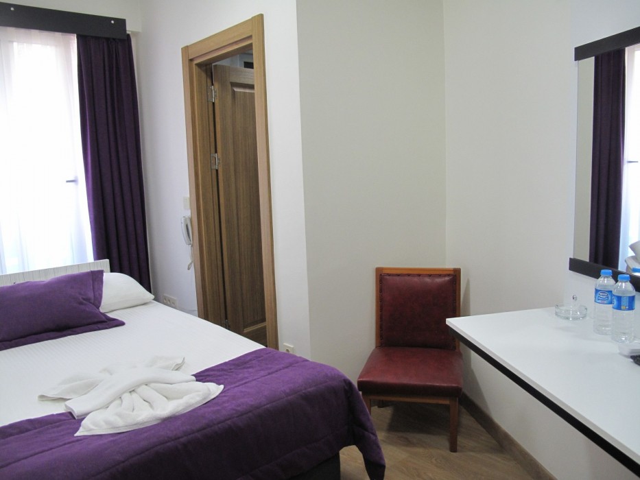 kadikoy arya hotel