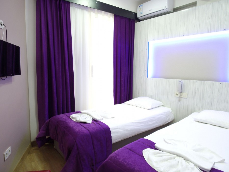 kadikoy arya hotel