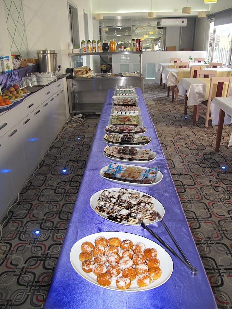 kadikoy arya hotel