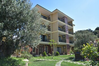 nilufer otel adult only