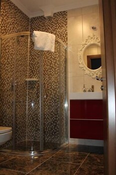 nilufer otel adult only
