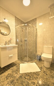 nilufer otel adult only