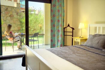 nilufer otel adult only
