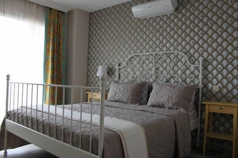 nilufer otel adult only