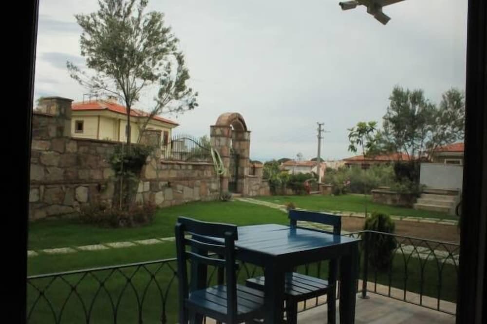 nilufer otel adult only