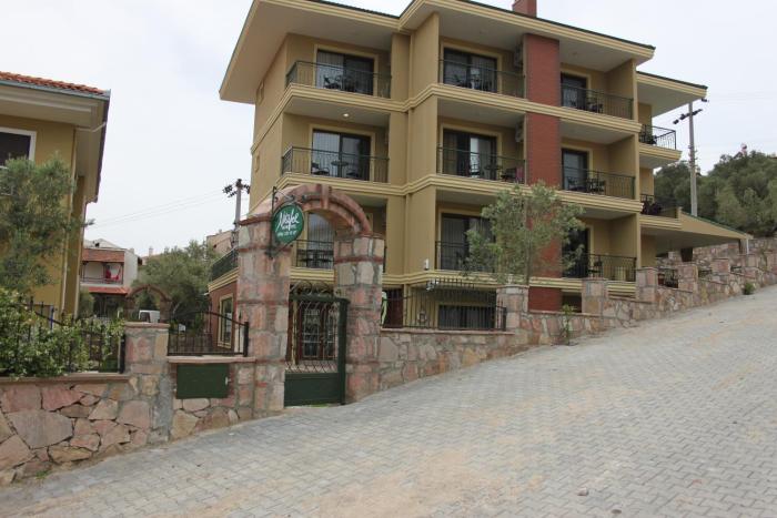 nilufer otel adult only