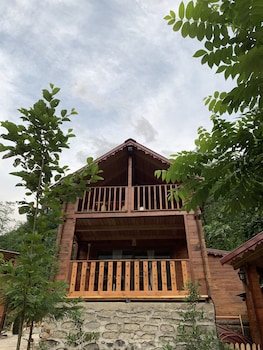 tanura bungalows