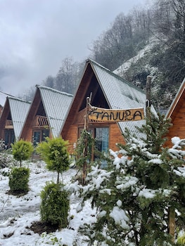 tanura bungalows