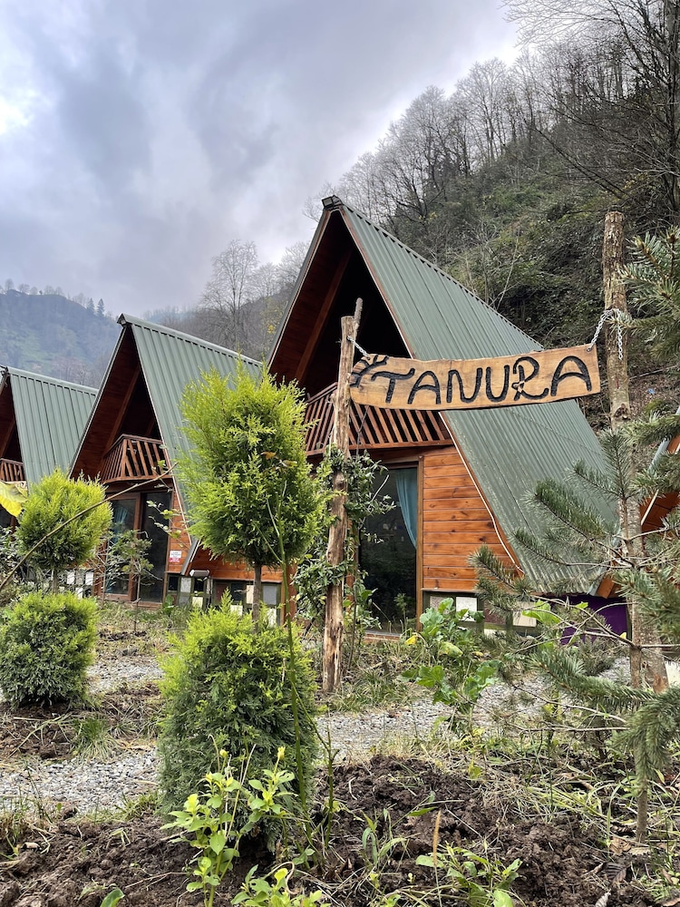 tanura bungalows