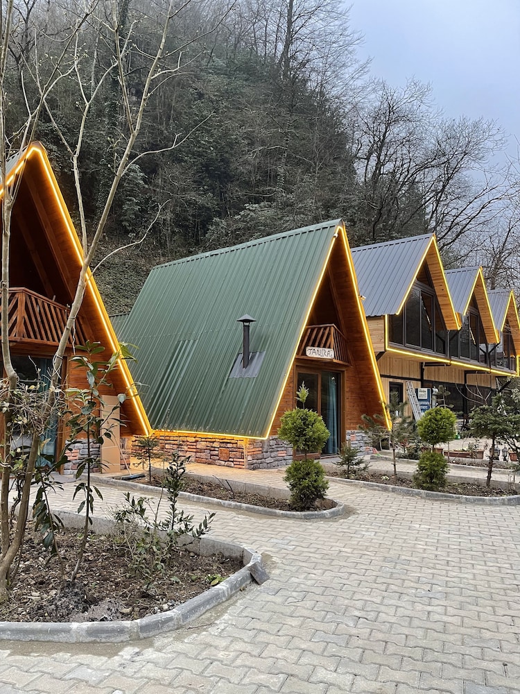 tanura bungalows