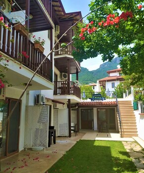 santo akyaka home