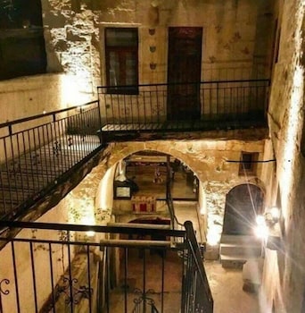 sandik cave hotel