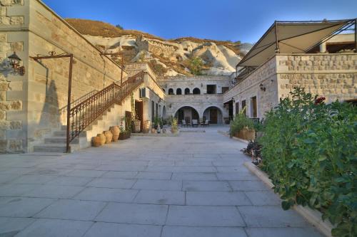 guzide cave hotel