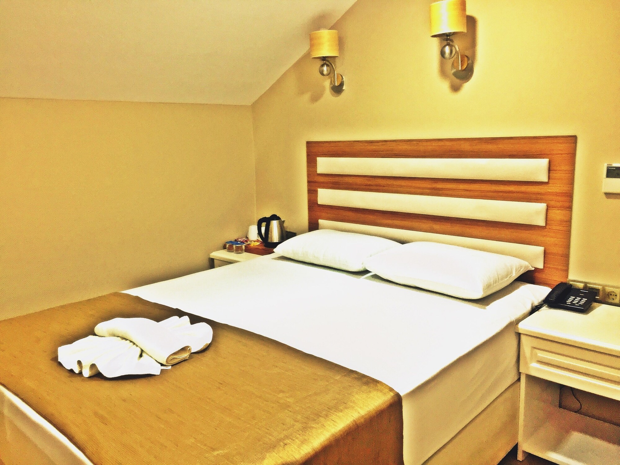 Feza Otel,Trabzon>>Akcaabat,3 star