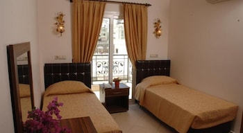 gloria tibi hotel gumbet