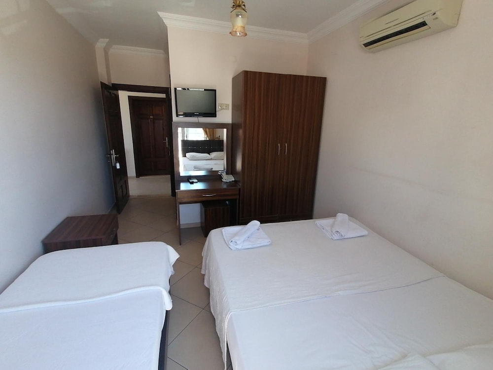 gloria tibi hotel gumbet