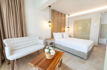 elista hotel and spa