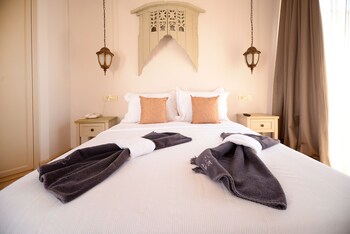 elista hotel and spa