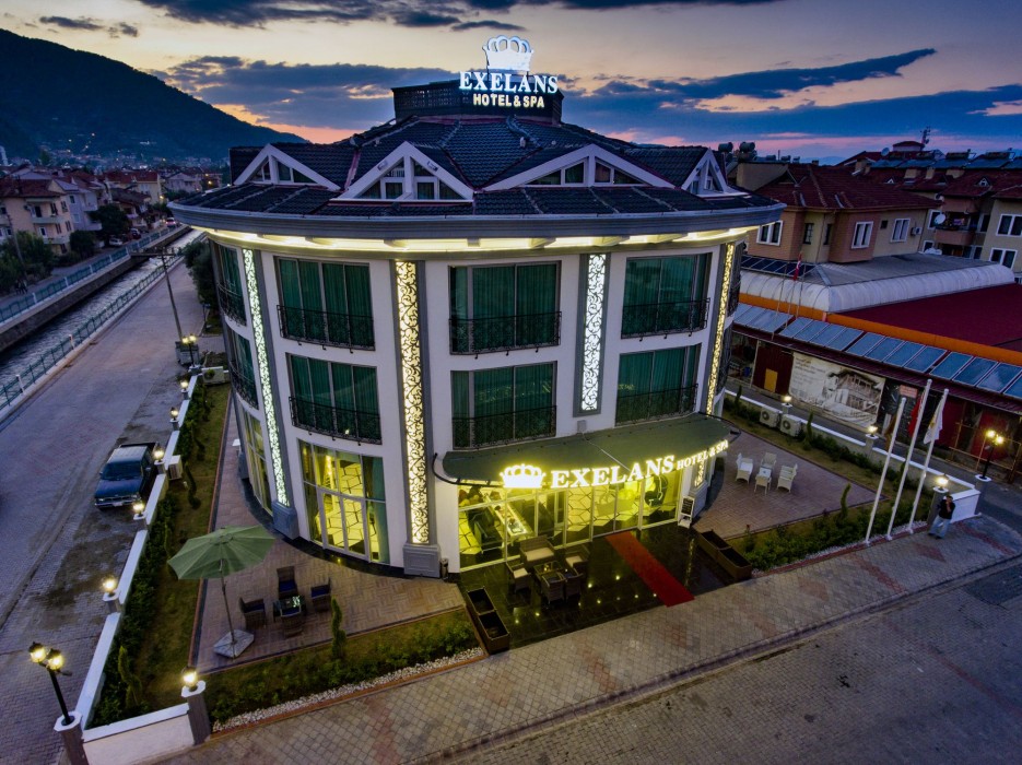 exelans hotel
