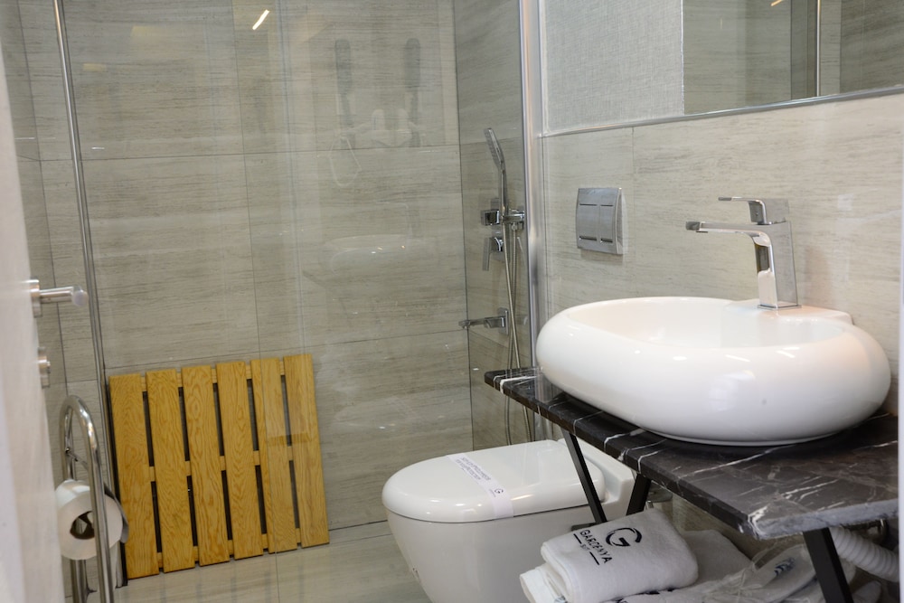 gardenya suit hotel