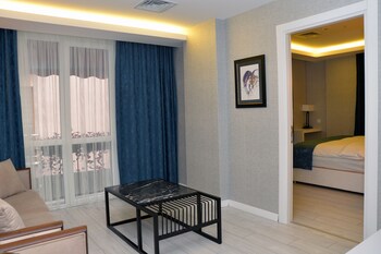 gardenya suit hotel