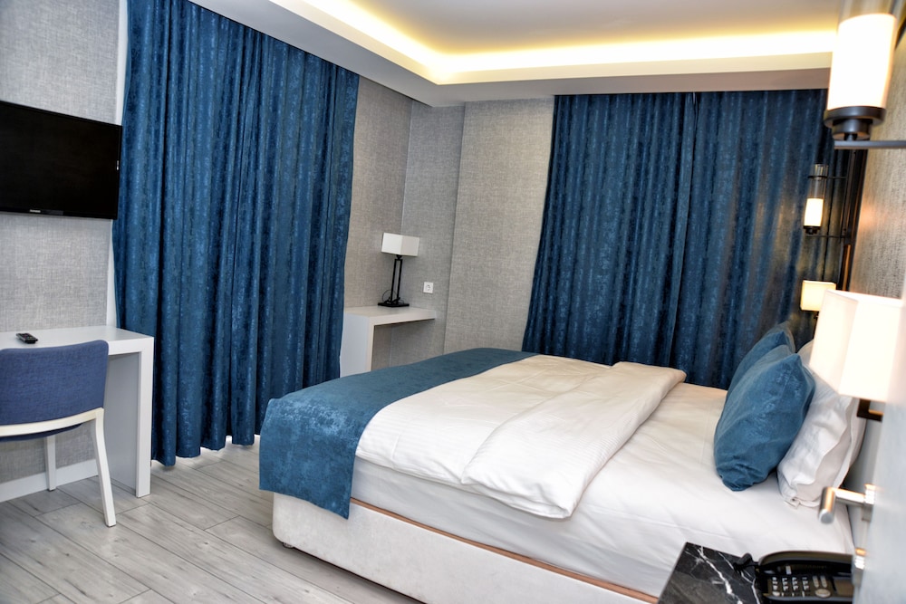 gardenya suit hotel