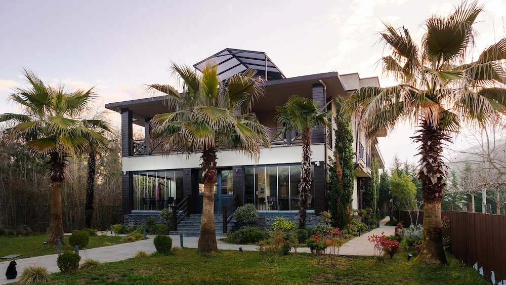 mata butik hotel