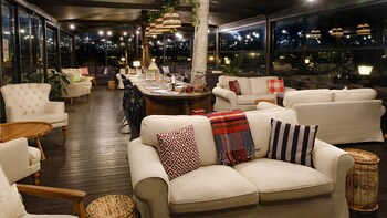 mata butik hotel