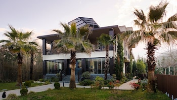 mata butik hotel