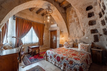 amber cave suites