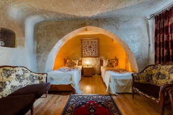 amber cave suites