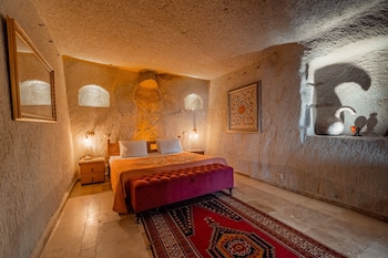 amber cave suites