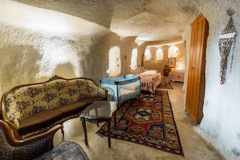 amber cave suites